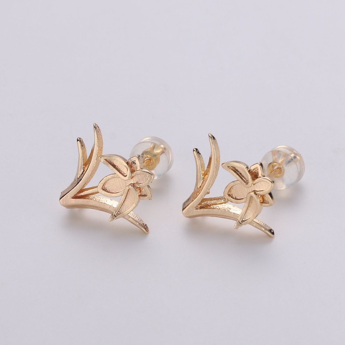 Gold Filled Flower Studs L-013