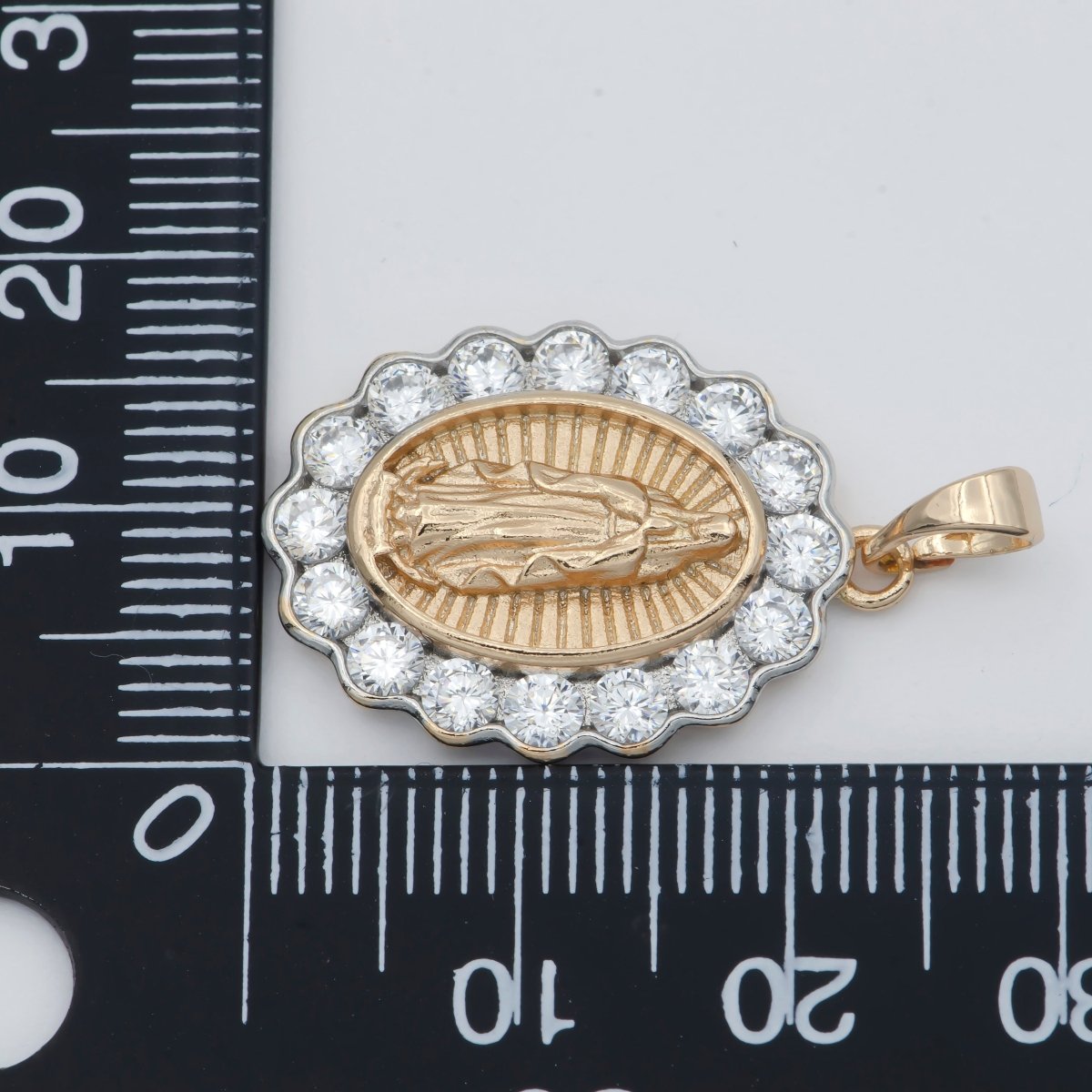 Gold Filled Holy Mary Lady of Guadalupe Praying Religious Cubic Zirconia Crystal Oval Pendants H-728