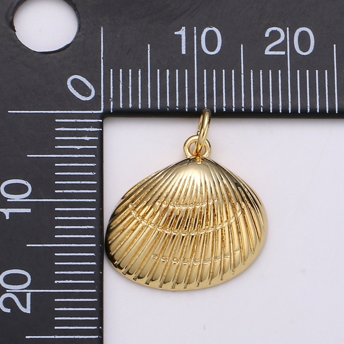 Gold Filled Shell Charm D-788