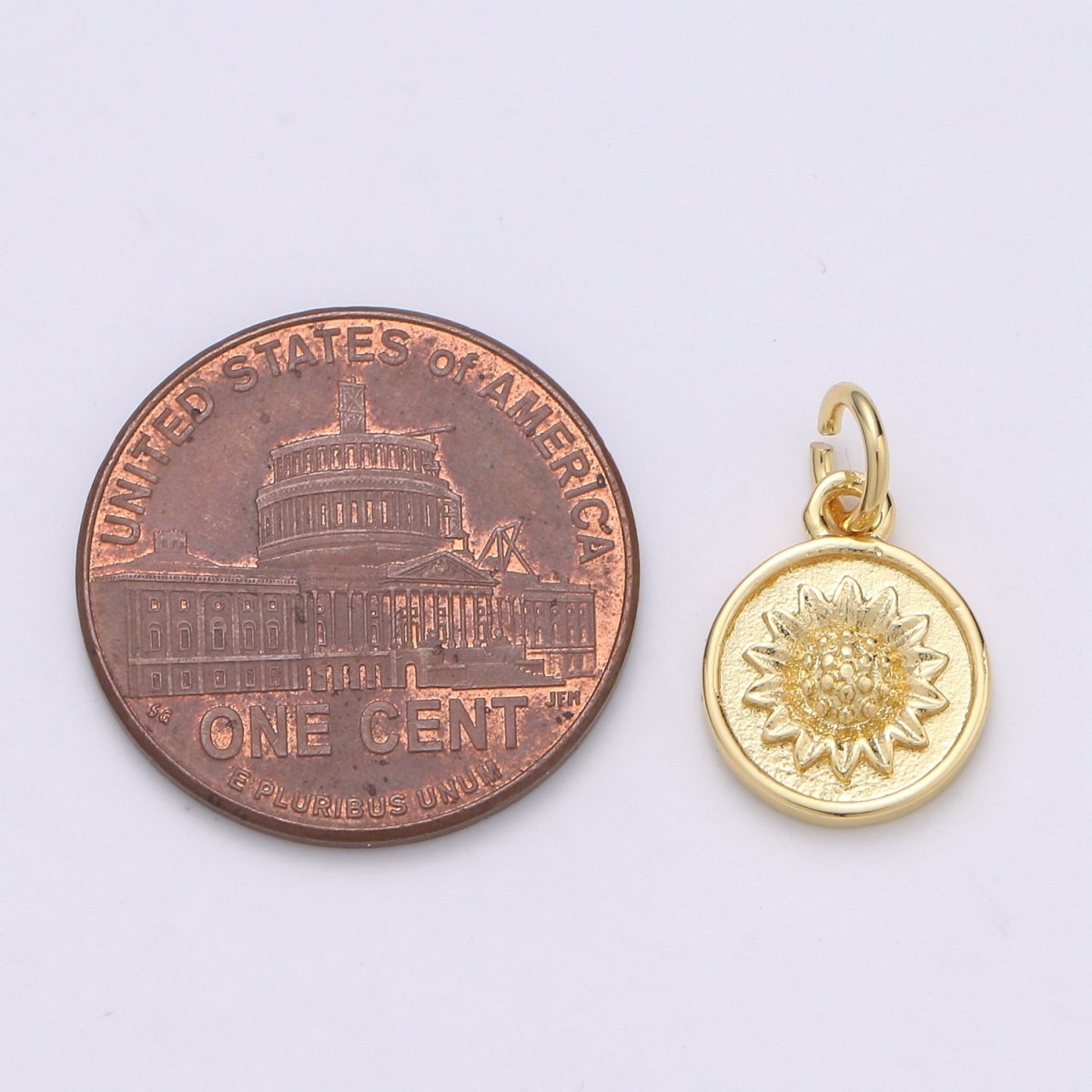 Gold Filled Sun Flower Charm, Flower, Floral Bracelet Charm, Coin Disc Charm Necklace Pendant, Findings for Jewelry Making E-067