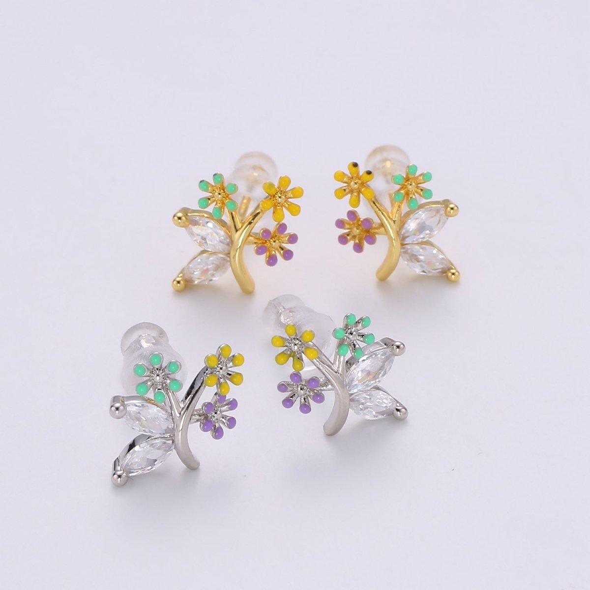 Gold Flower Stud Earring with Cz stone Q-380