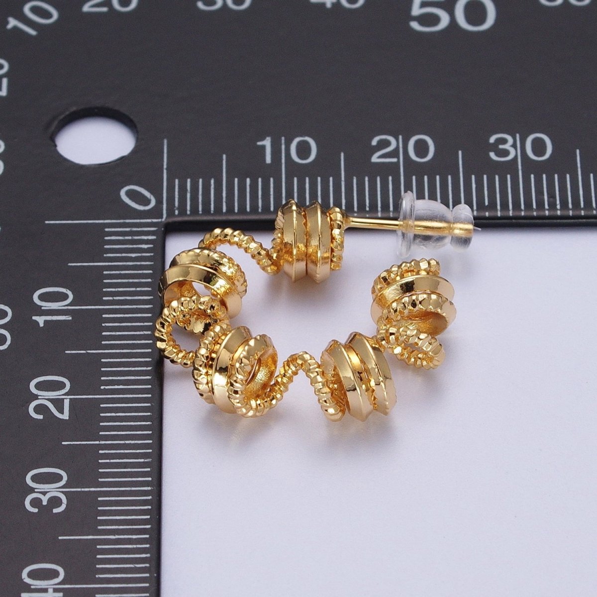 Gold Geometric Edged Spiral Coil Band C-Shaped Hoop Earrings | AE1020