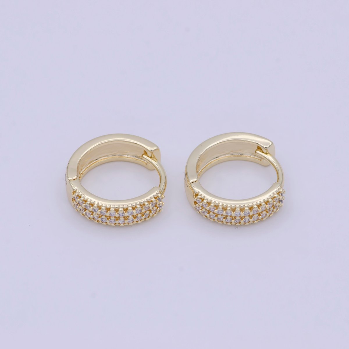 Gold Huggie Hoop Earrings Cubic Zirconia Everyday Jewelry Wholesale Fashion Jewelry T-340