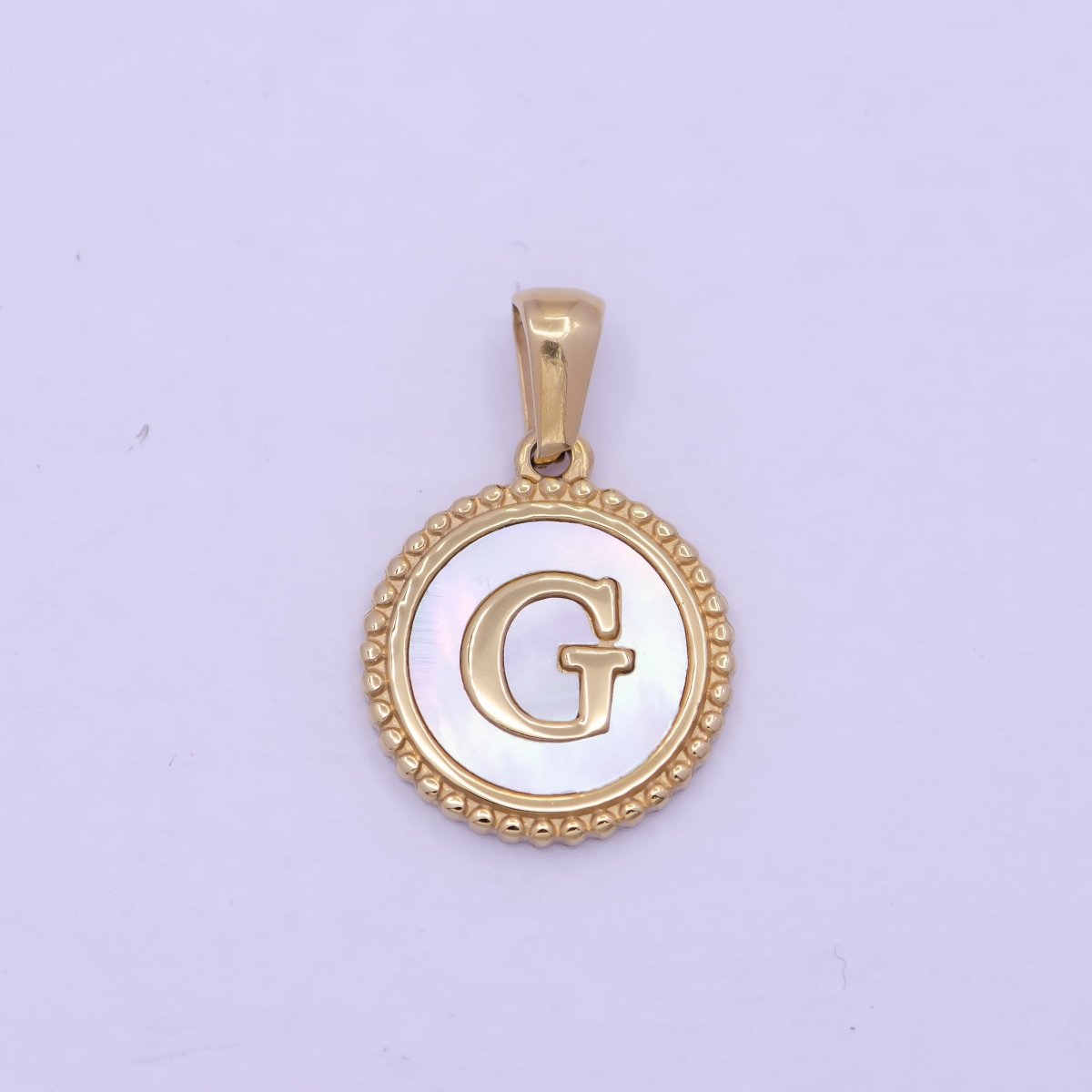 Gold Initial Letter Necklace Pendant Alphabet Charm Shell Pearl Letter Minimalist Jewelry Supply Coin Pendant for Necklace Bracelet A-888-A-900