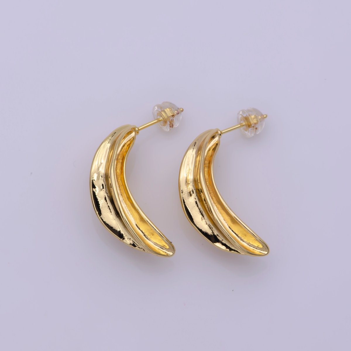 Gold Leaf Stud Earring, Leaf Shaped Earrings, delicate earrings, Tiny leaf studs, Minimalist studs T-240