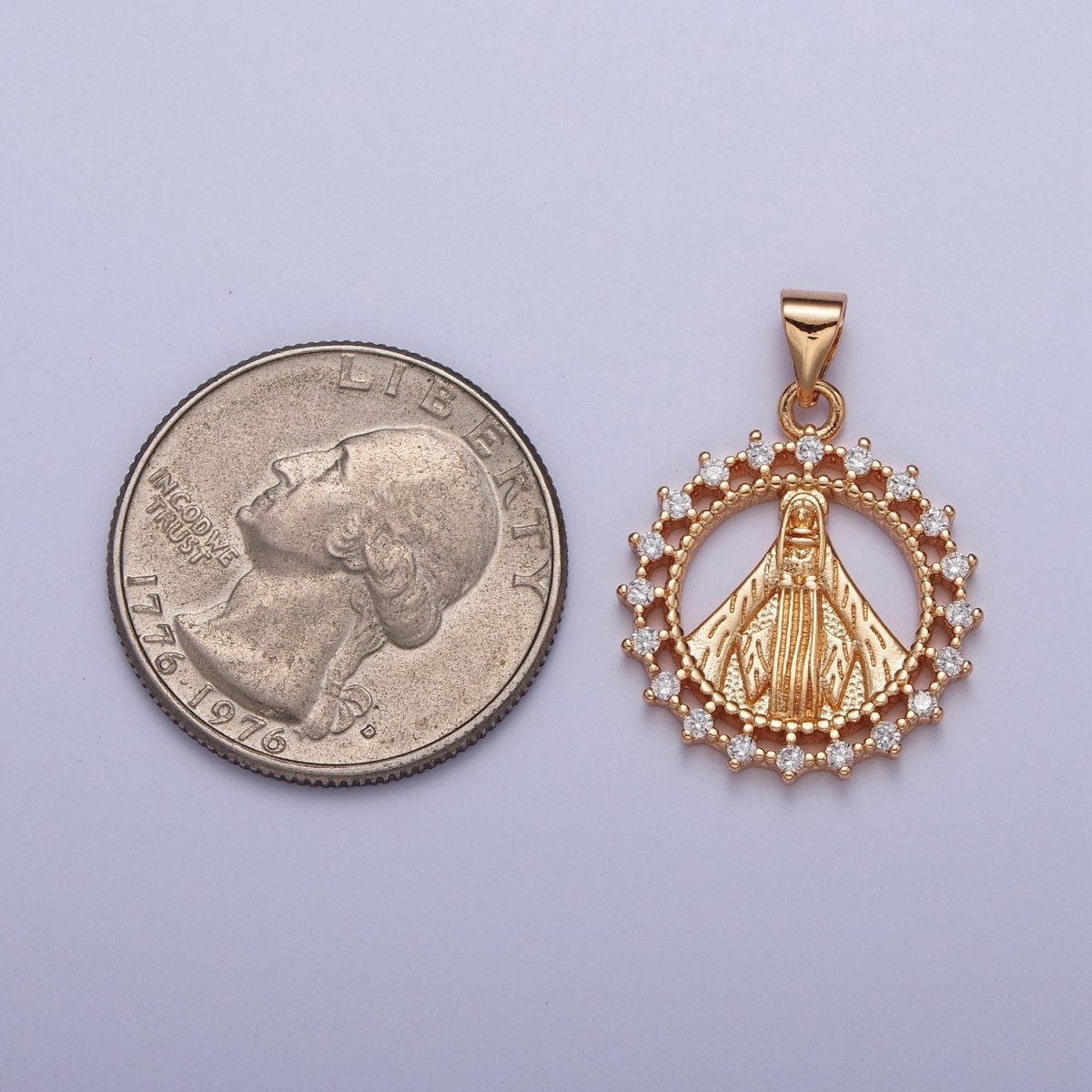 Gold Micro Paved CZ Miraculous Lady Round Medallion Pendant Lady Guadalupe Virgin Mary For DIY Religious Jewelry Making H-730