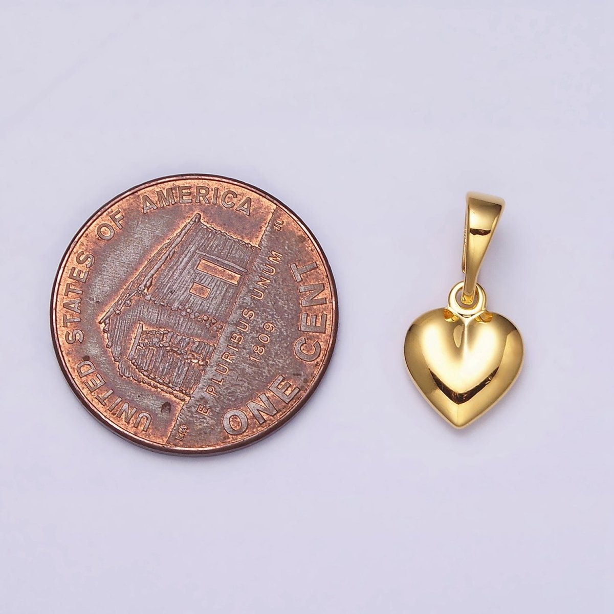 Gold Minimalist Puffed Heart Valentine Pendant | AA514
