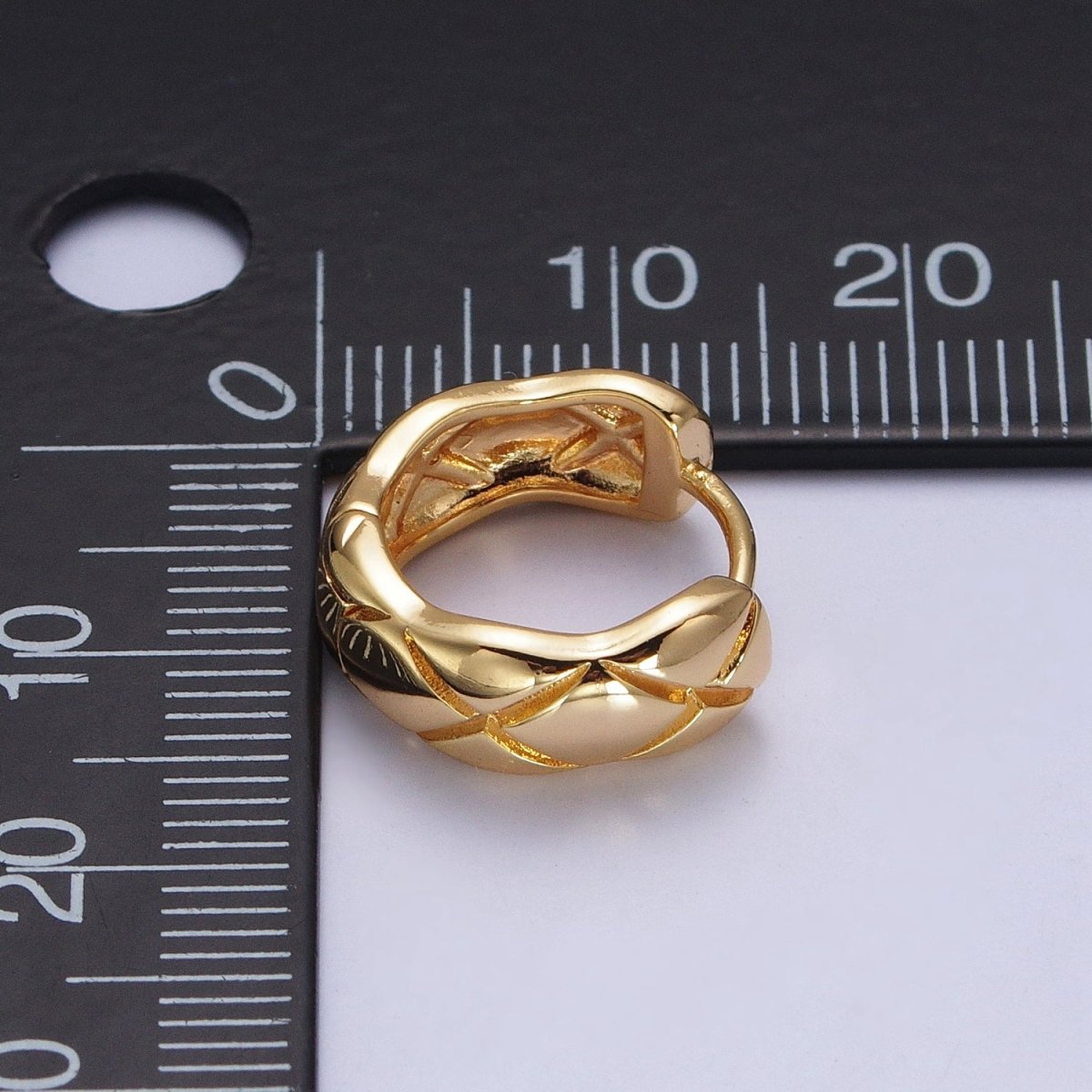 Gold Quilted X Crossed Textured 16mm Huggie Earrings | AB049