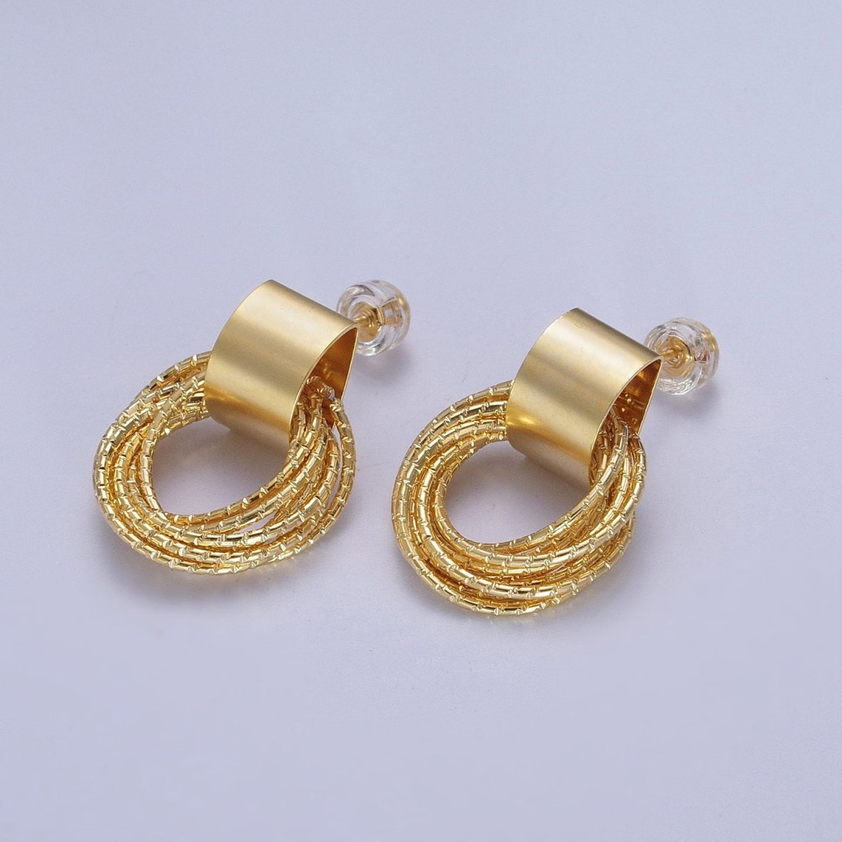 Gold Round Textured Chain Wreath Geometric Stud Earrings | AE1040