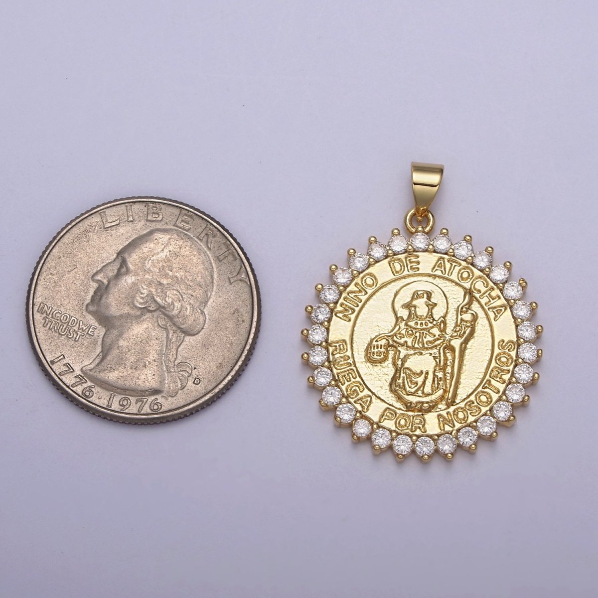 Gold Santo Nino de Atocha Medallion Pendant  H-757