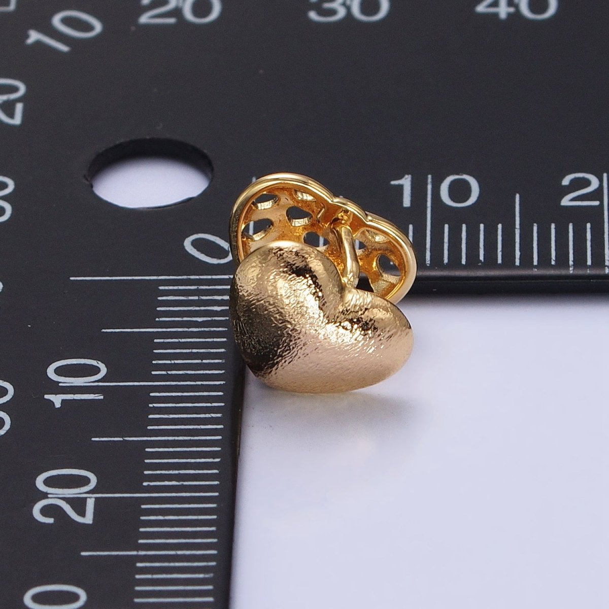 Gold Textured Heart Double Sided Valentine Filigree Huggie Earrings | AB387