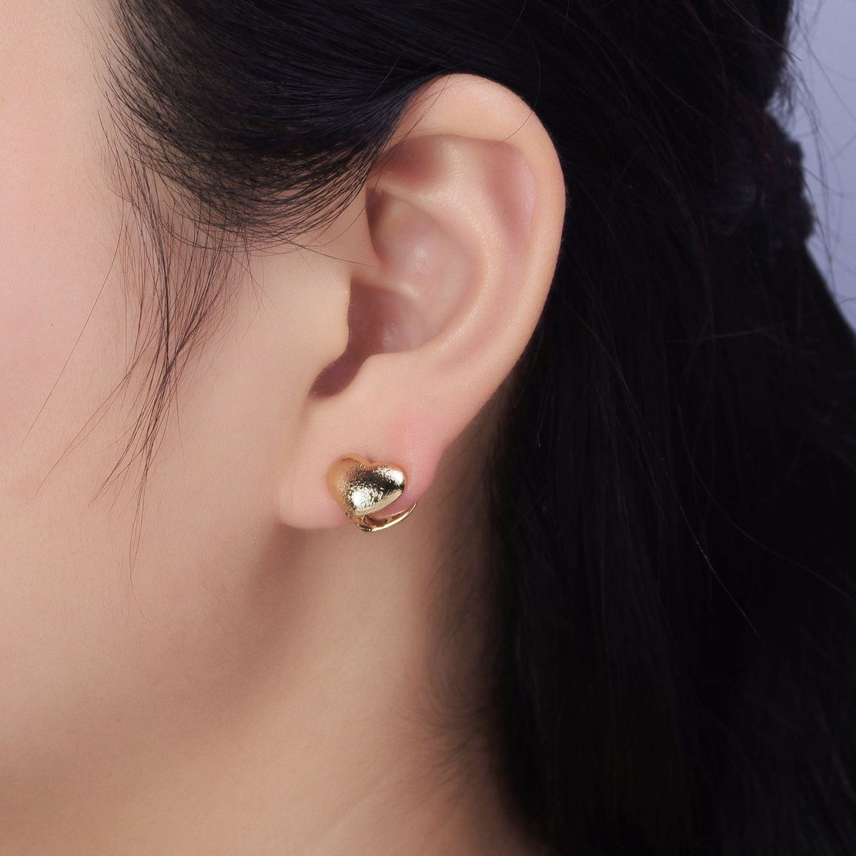 Gold Textured Heart Double Sided Valentine Filigree Huggie Earrings | AB387