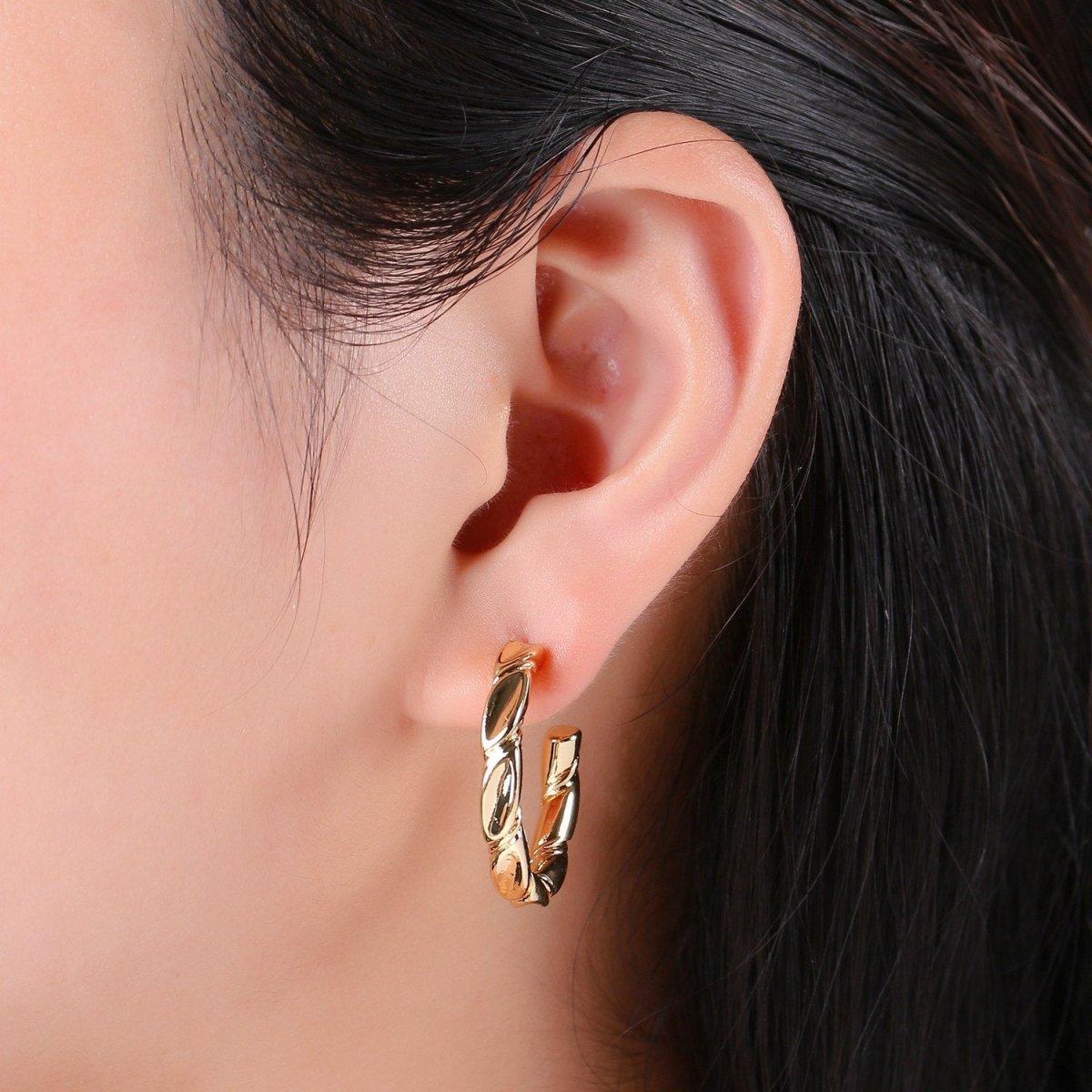 Gold Twisted Hoops, Croissant Hoops, Gold Hoop Earrings, Stud Hoop Earrings, Chunky Hoop Earrings, Thick Hoop Earrings, Bold Hoop Earrings Q-233