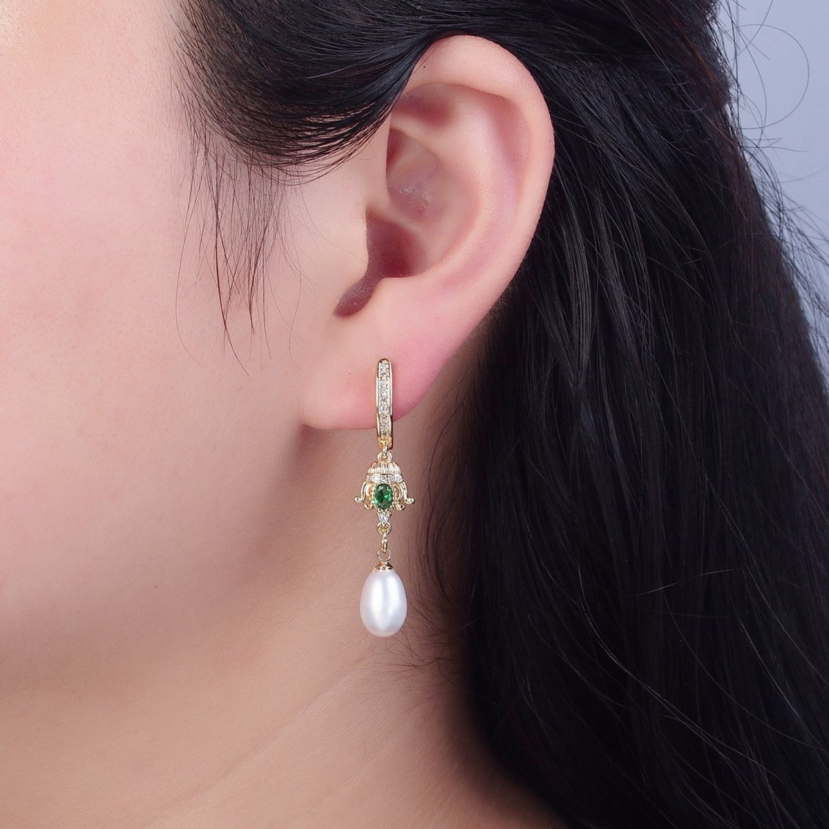 Gold Vintage Green Emerald CZ Drop Stud Earring With Pearl V-370