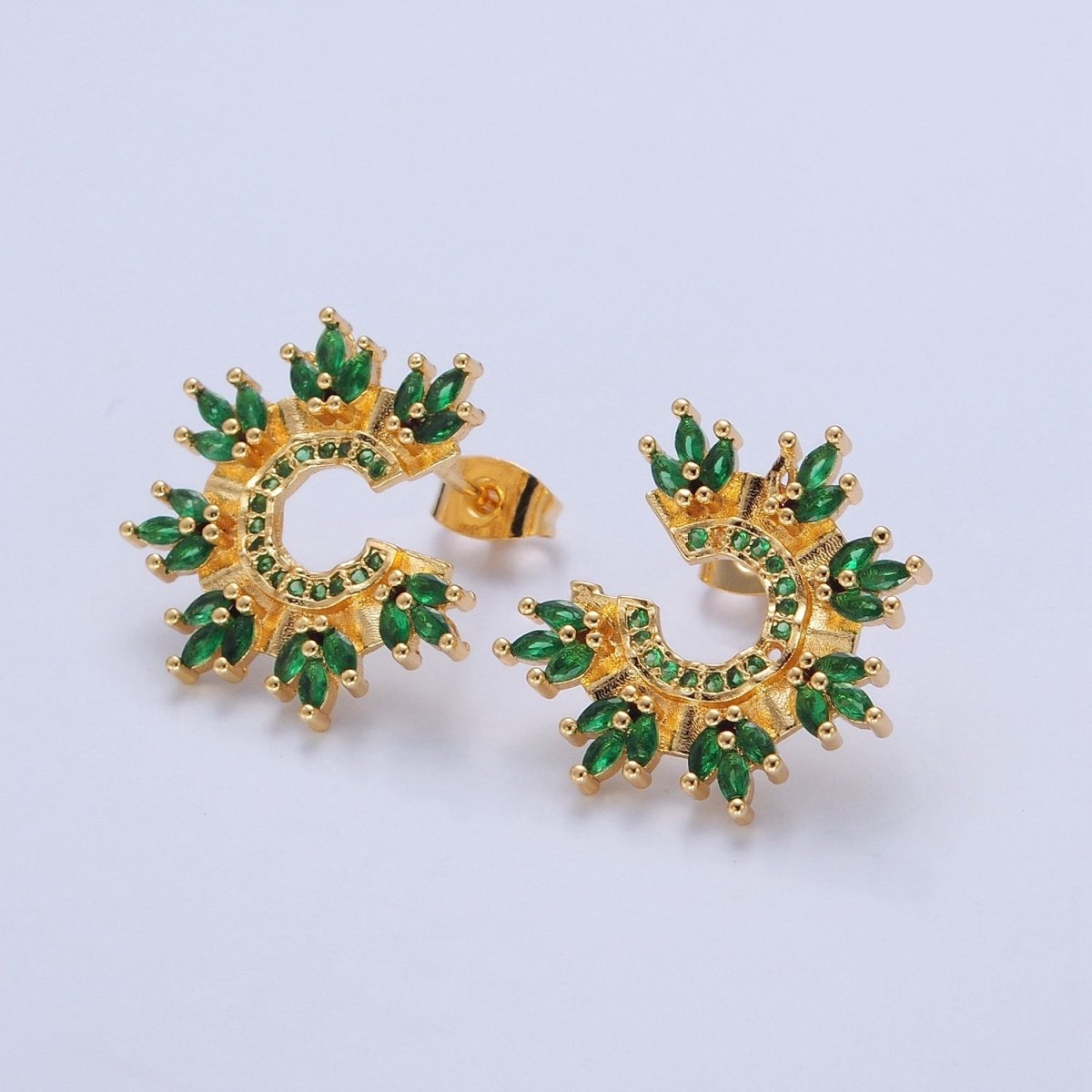 Green Fan Stone Earrıngs Emerald Green CZ Stud Earring T-420