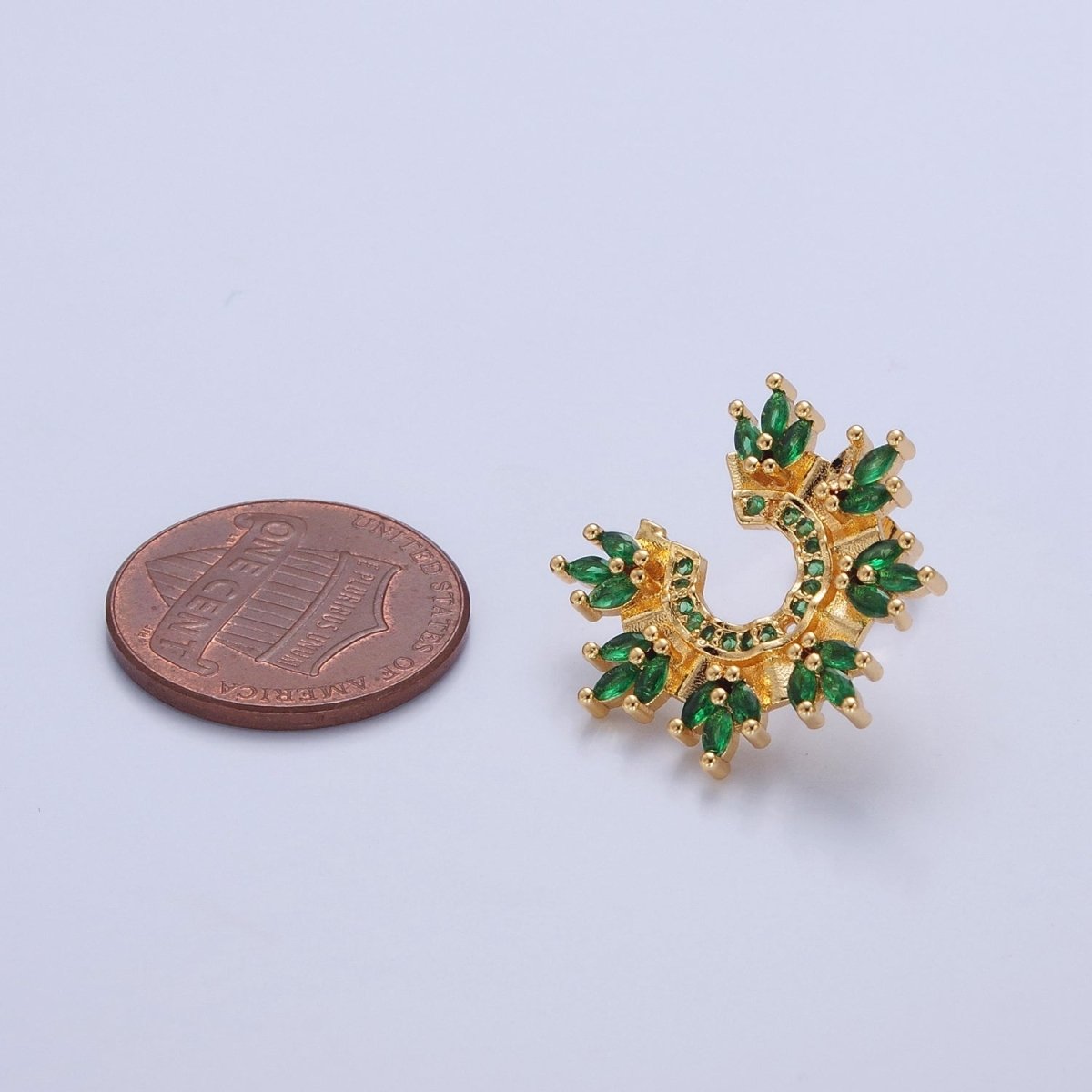 Green Fan Stone Earrıngs Emerald Green CZ Stud Earring T-420