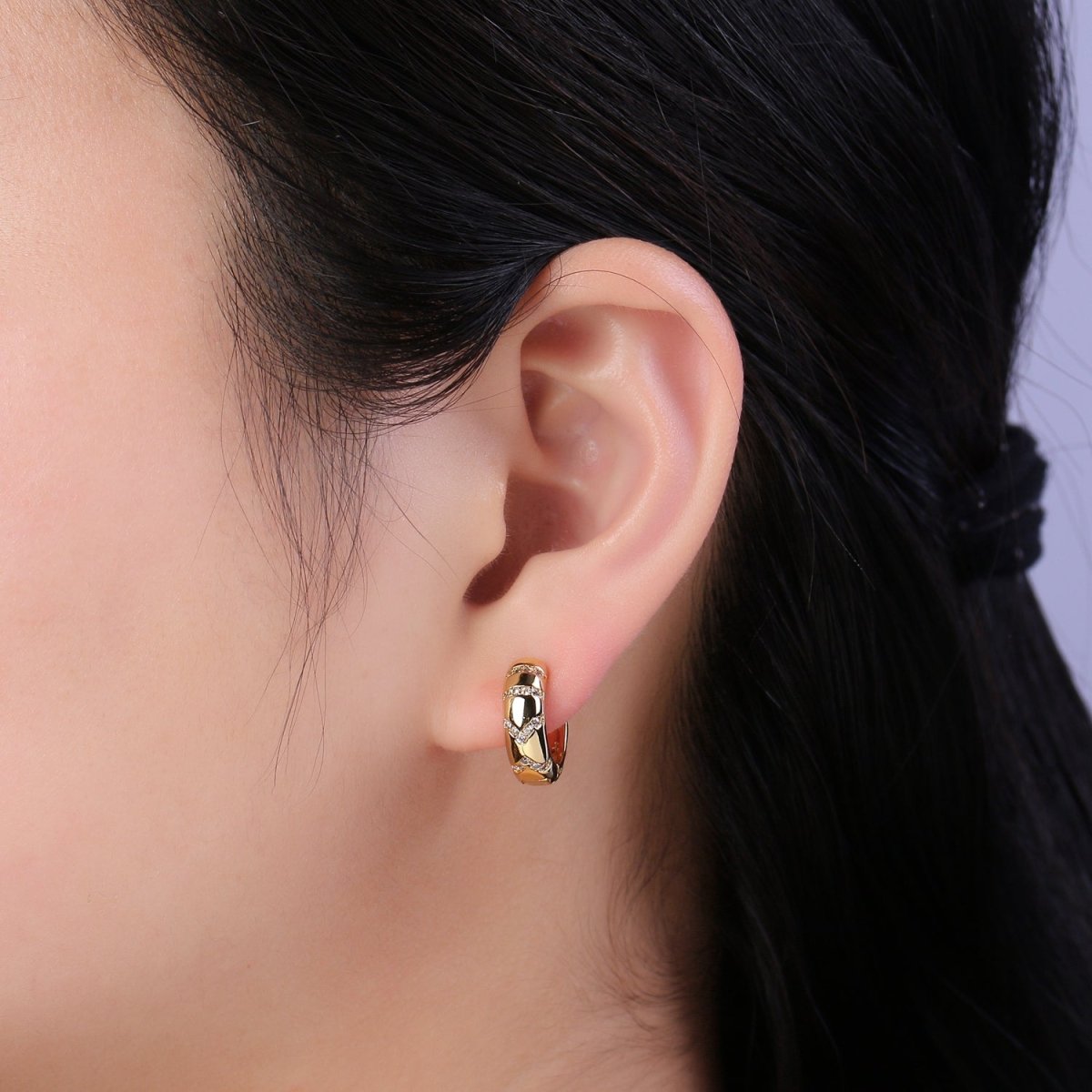 Hinged Gold Huggie Hoop Earrings 16mm Small Huggie Hoops, Dome Hoops, Gold Earrings for Women T-361