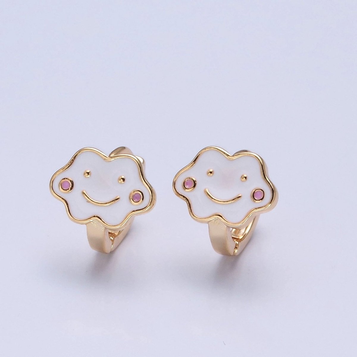 Kawaii Happy Cloud Huggie Earring T-504