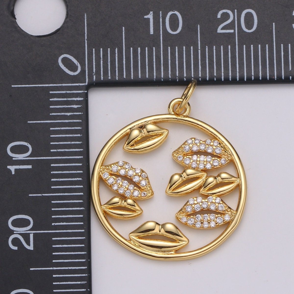 Lips Charm Pendant, Pave Lips Charms Pendants, CZ Lips Charm, Sexy Lips Pendant, 24k Gold Charm for Necklace Bracelet Earring, E-204
