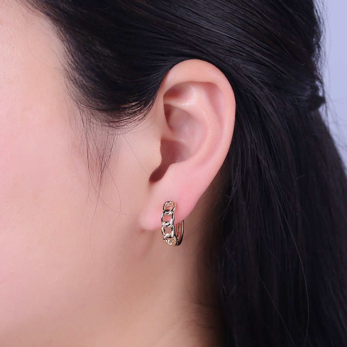 Medium Curb Chain Link Hoop Earring in 14k Gold Filled Jewelry Everyday Earring V-151