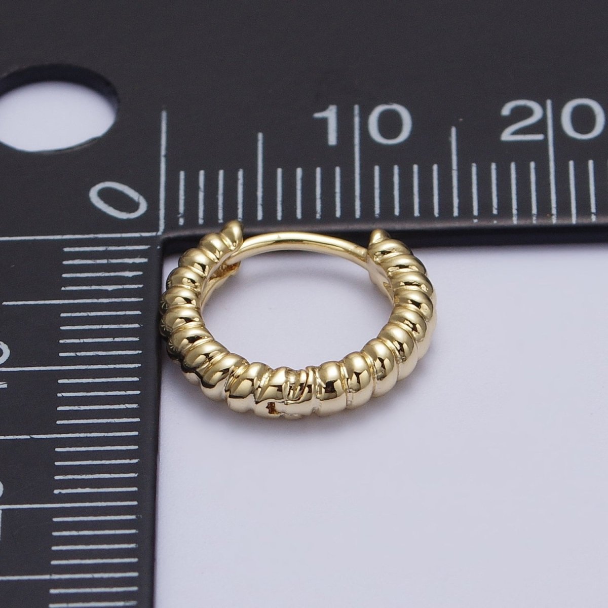 Mini 14mm Croissant Twisted Gold Cartilage Huggie Earrings | AD-189