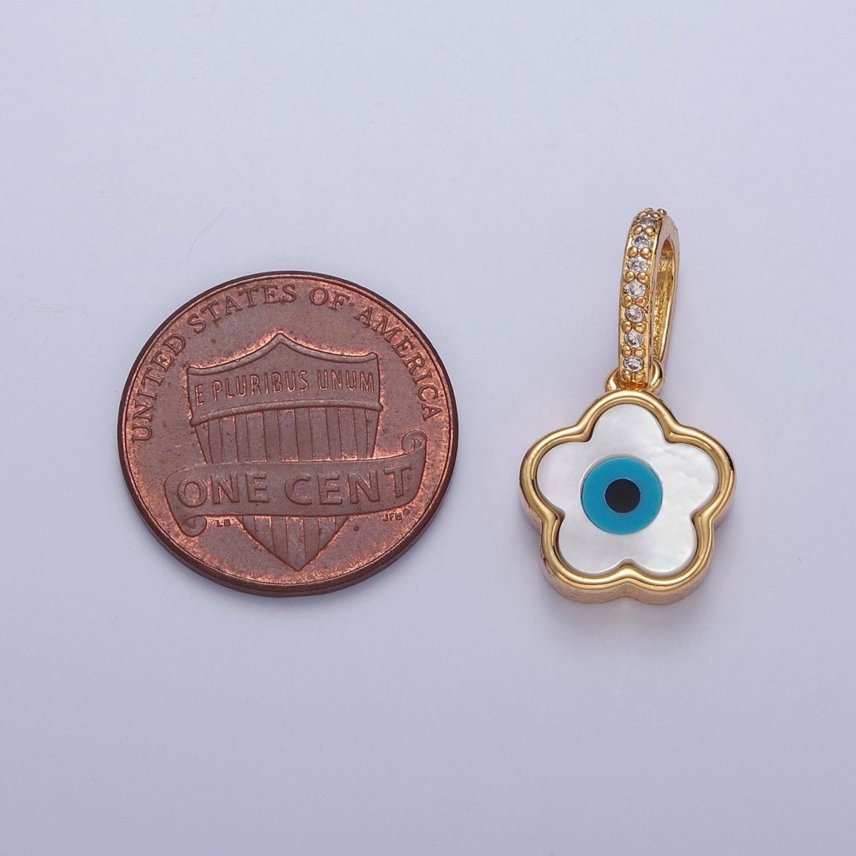 Mini Mother of Pearl Flower Necklace Pendant Floral Evil Eye Charm Micro Pave Religious Jewelry J-624