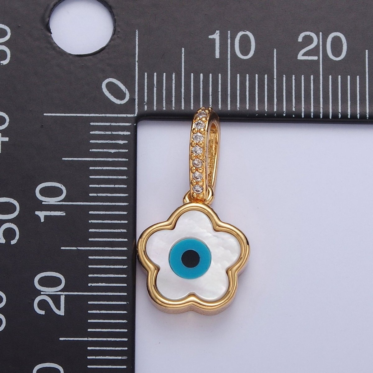 Mini Mother of Pearl Flower Necklace Pendant Floral Evil Eye Charm Micro Pave Religious Jewelry J-624