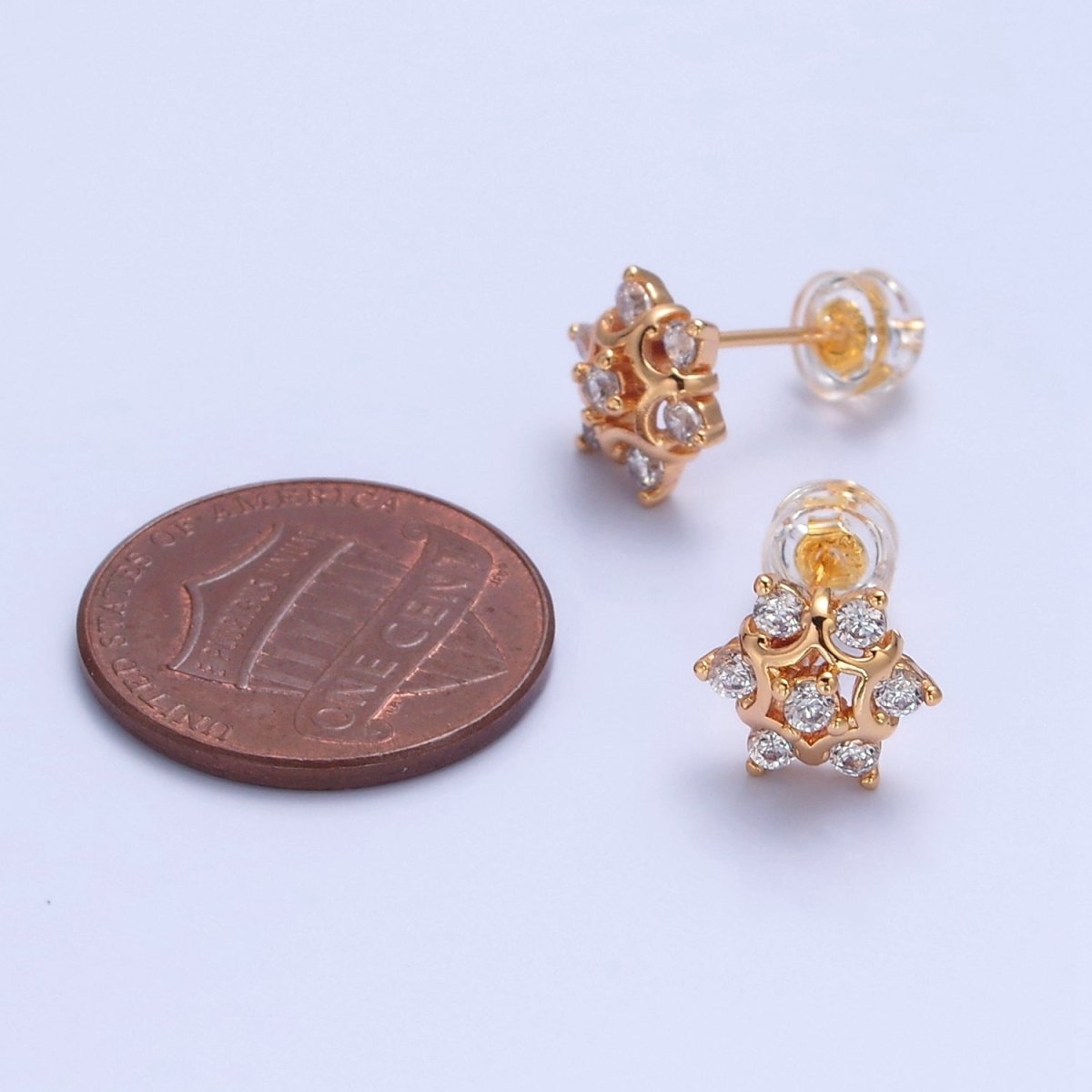 Mini Snow Flake Stud Earring T-462