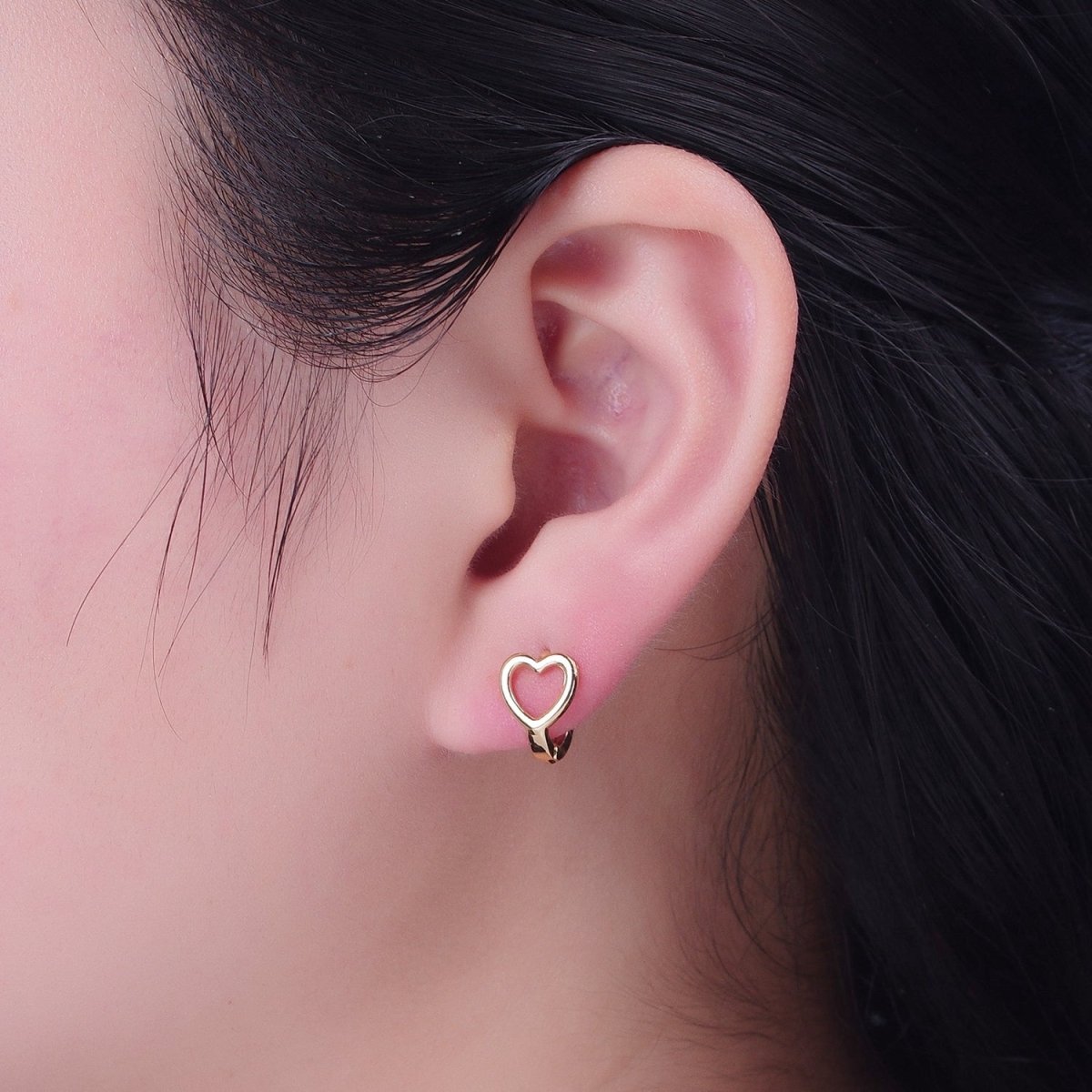Minimalist 24K Gold Filled Valentine Love Heart Huggie Hoops Earrings P-338