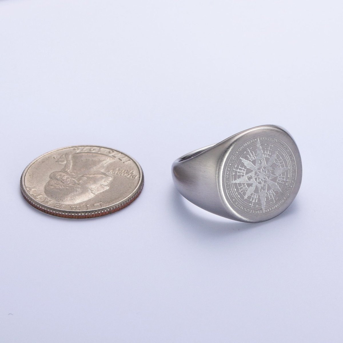 Minimalist Compass Round Signet Ring in Gold & Silver | O-2013~ O-2016