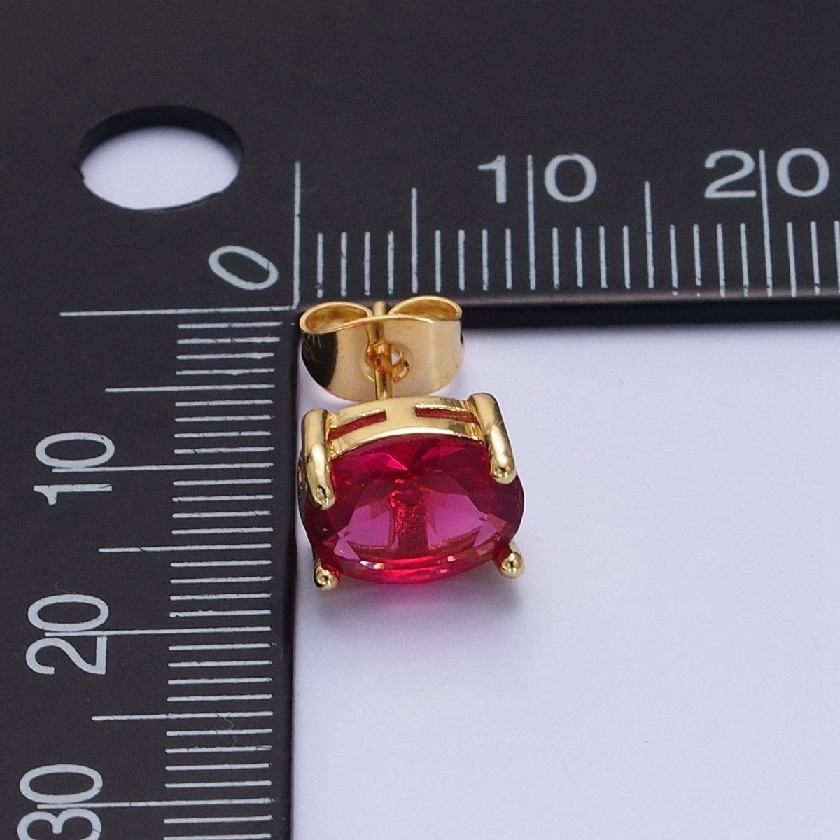 Minimalist Fuchsia Oval Cubic Zirconia Gold Stud Earrings | AD-579
