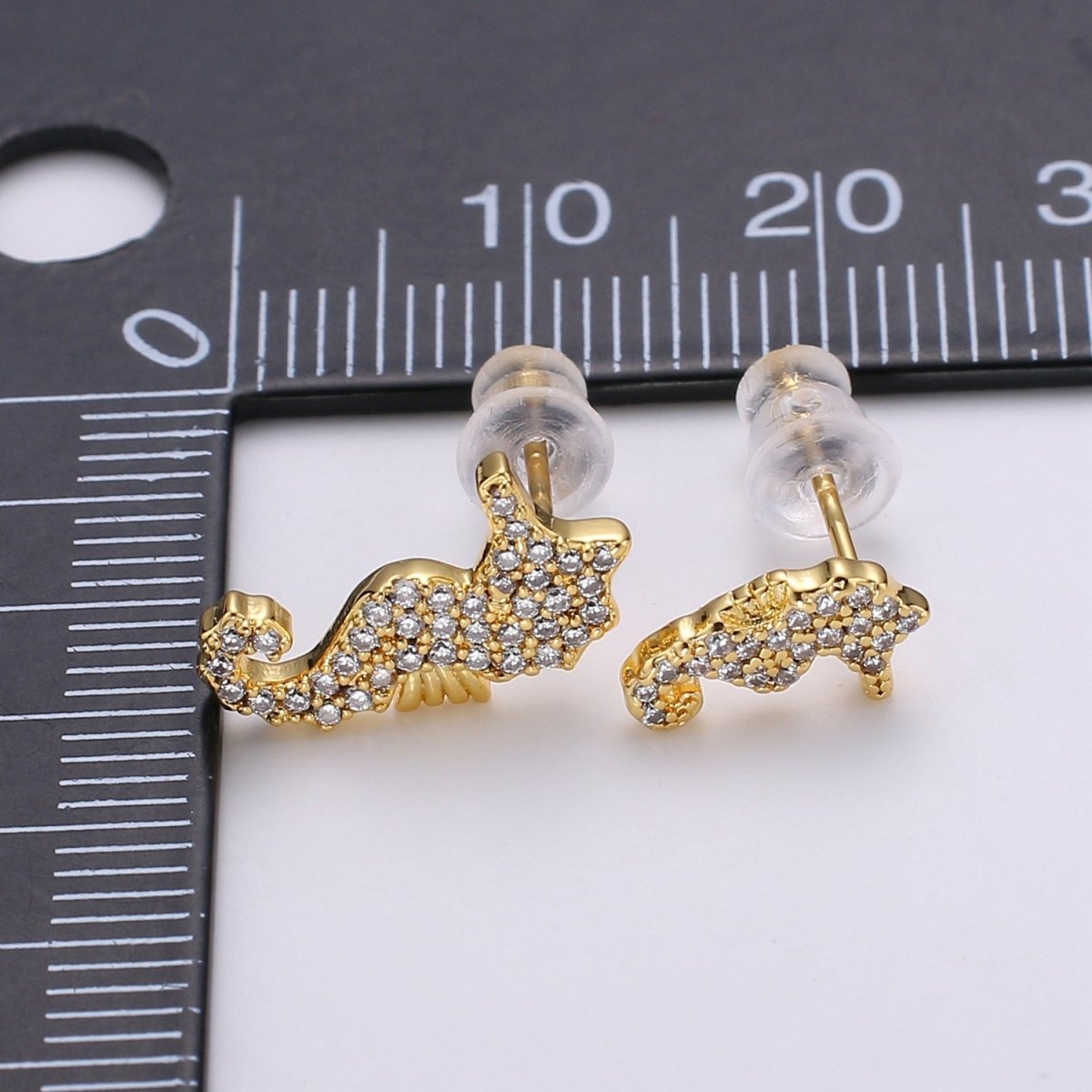 Mismatched Stud Earring Dainty Sea Horse Stud Earring, Gold Sea Horse Earring, Micro Pave Earrings Animal Studs Minimalist Stud Earrings Q-370