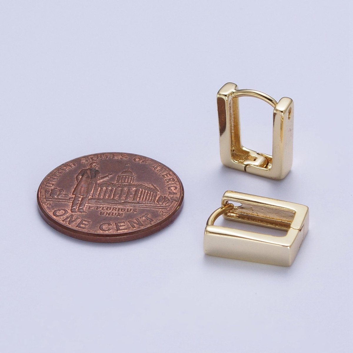 Modern Geometric Square Hoop Earrings in Gold Geometric Jewelry Rectangle Huggie Earring P-252