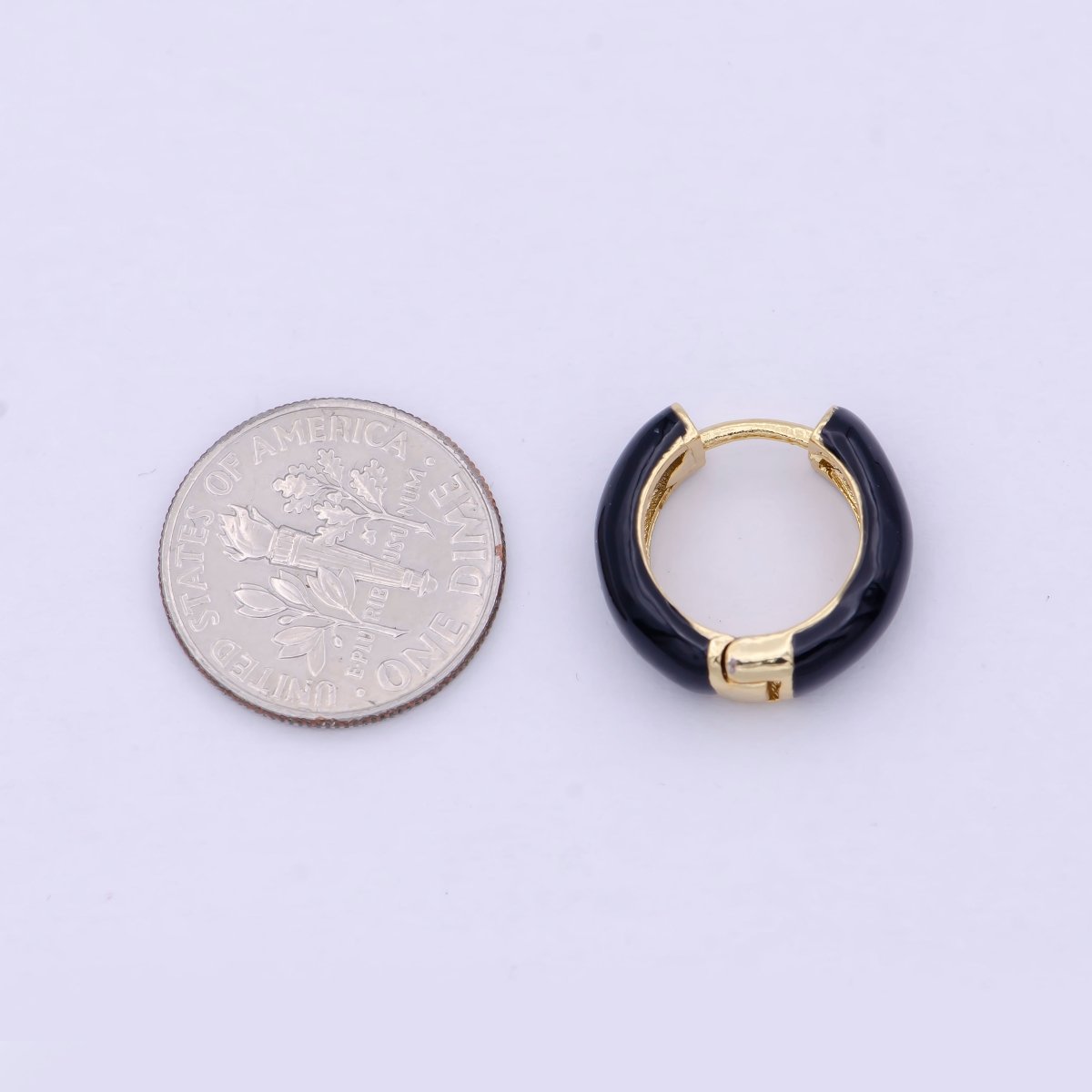 OS 1 Pair Gold Filled Black Enamel Huggie Hoop Earrings for Women Mini Hoops for Everyday Wear T-017