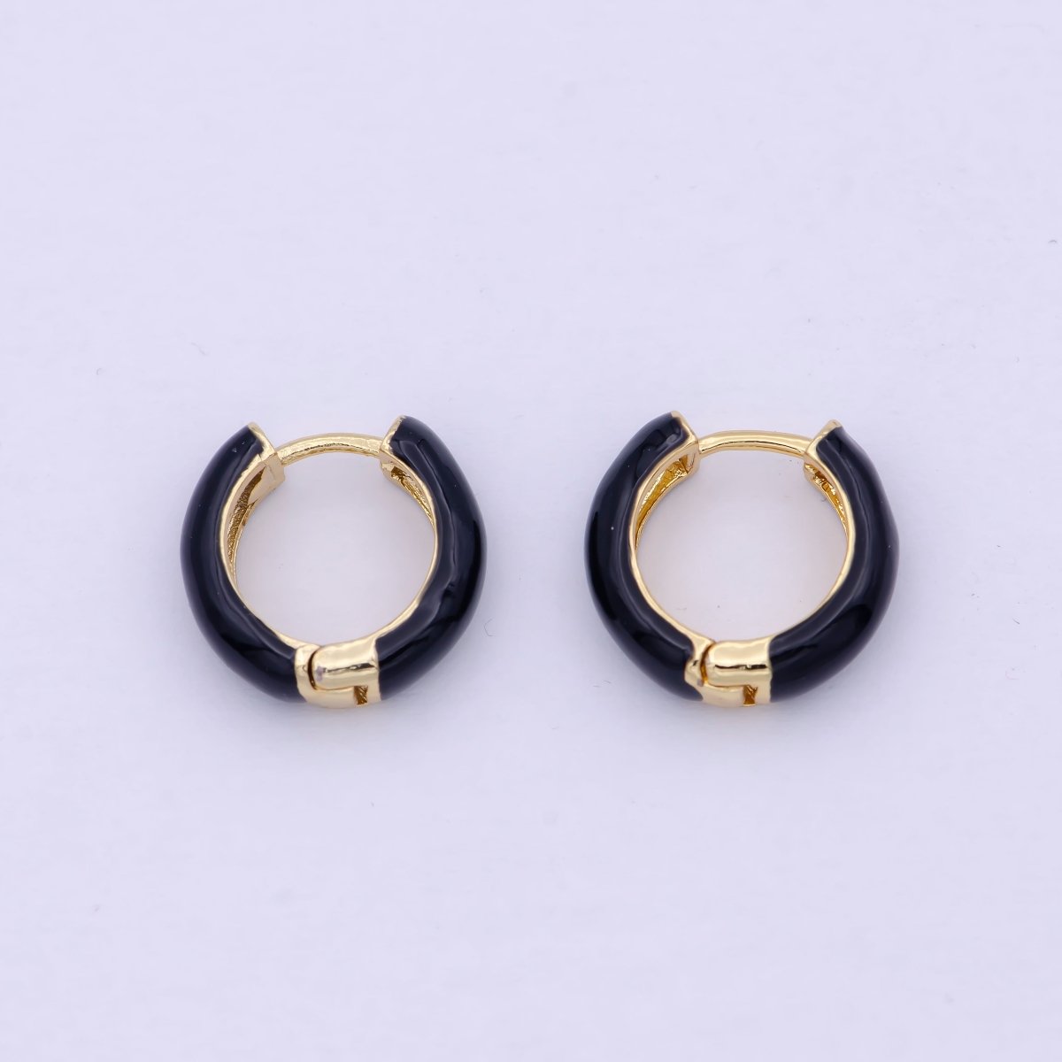 OS 1 Pair Gold Filled Black Enamel Huggie Hoop Earrings for Women Mini Hoops for Everyday Wear T-017