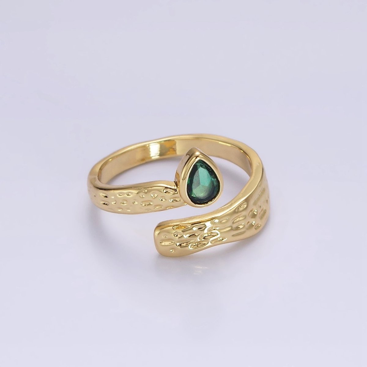 14K Gold Filled Green Teardrop CZ Hammered Band Ring | O-568