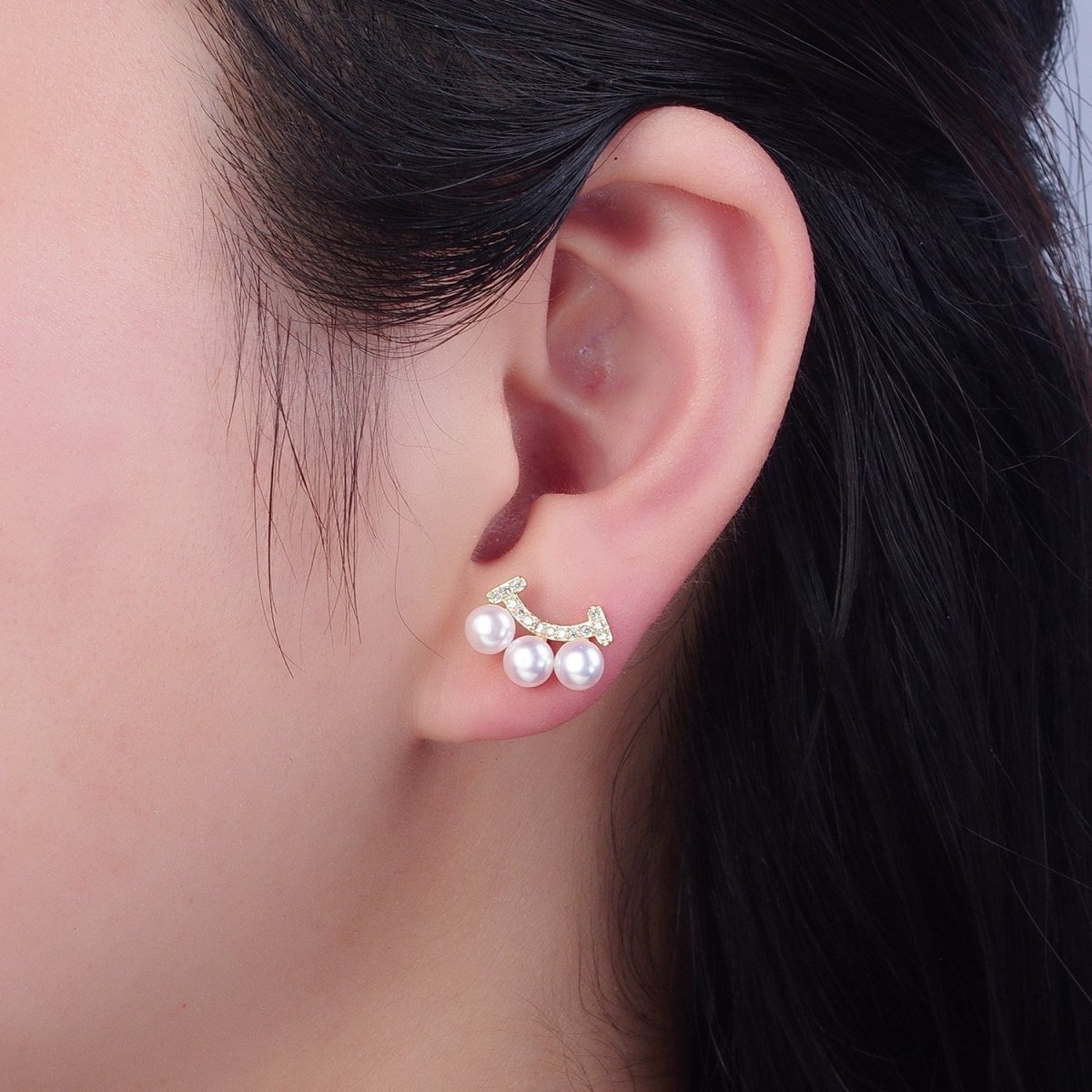 OS Three White Pearl Stud Earring with Gold Pave Smile for Wedding Jewelry T-528