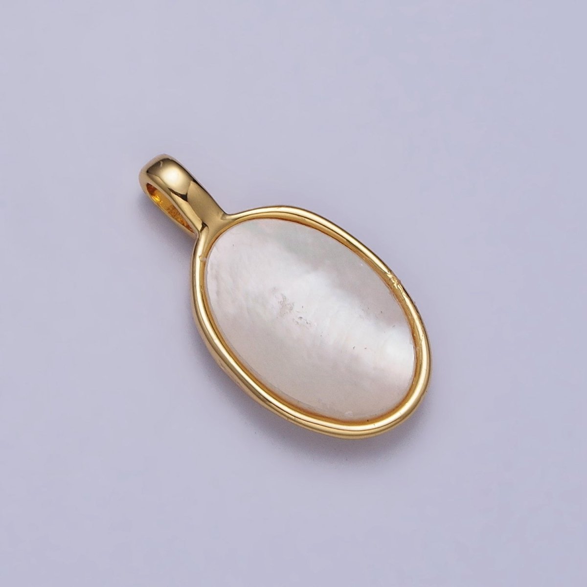 Oval Shell Pearl Hammered Framed Pendant in Gold & Silver | AA093 AA094