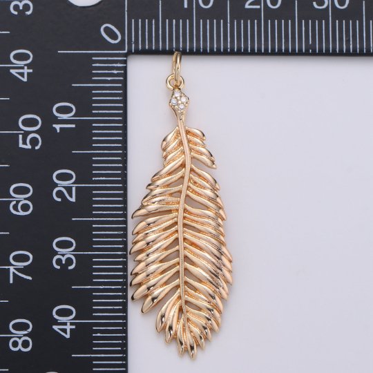 Peacock Feather Charm 16K Gold Filled Animal Feather Charm for Necklace Earring DIY Jewelry Component for Christmas Gift D-312