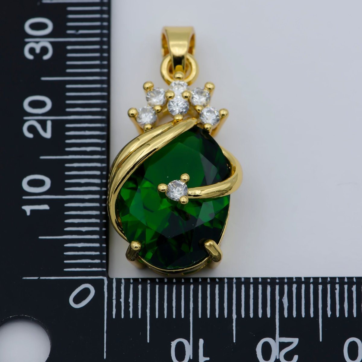 Pear Shape Emerald Pendant 24K Yellow Gold Filled Charm Necklace Green Emerald Necklace For Ladies, Layering May Birthstone Jewelry  I-054