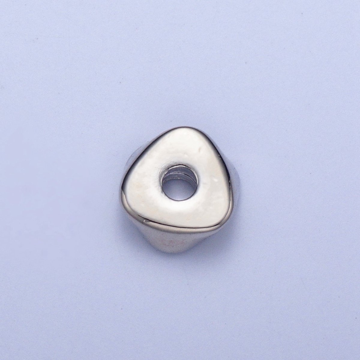 20 Pieces Pack 6.4mm Triangle Twist Geometric Spacer Beads Jewelry Component in Gold & Silver B-102 B-104