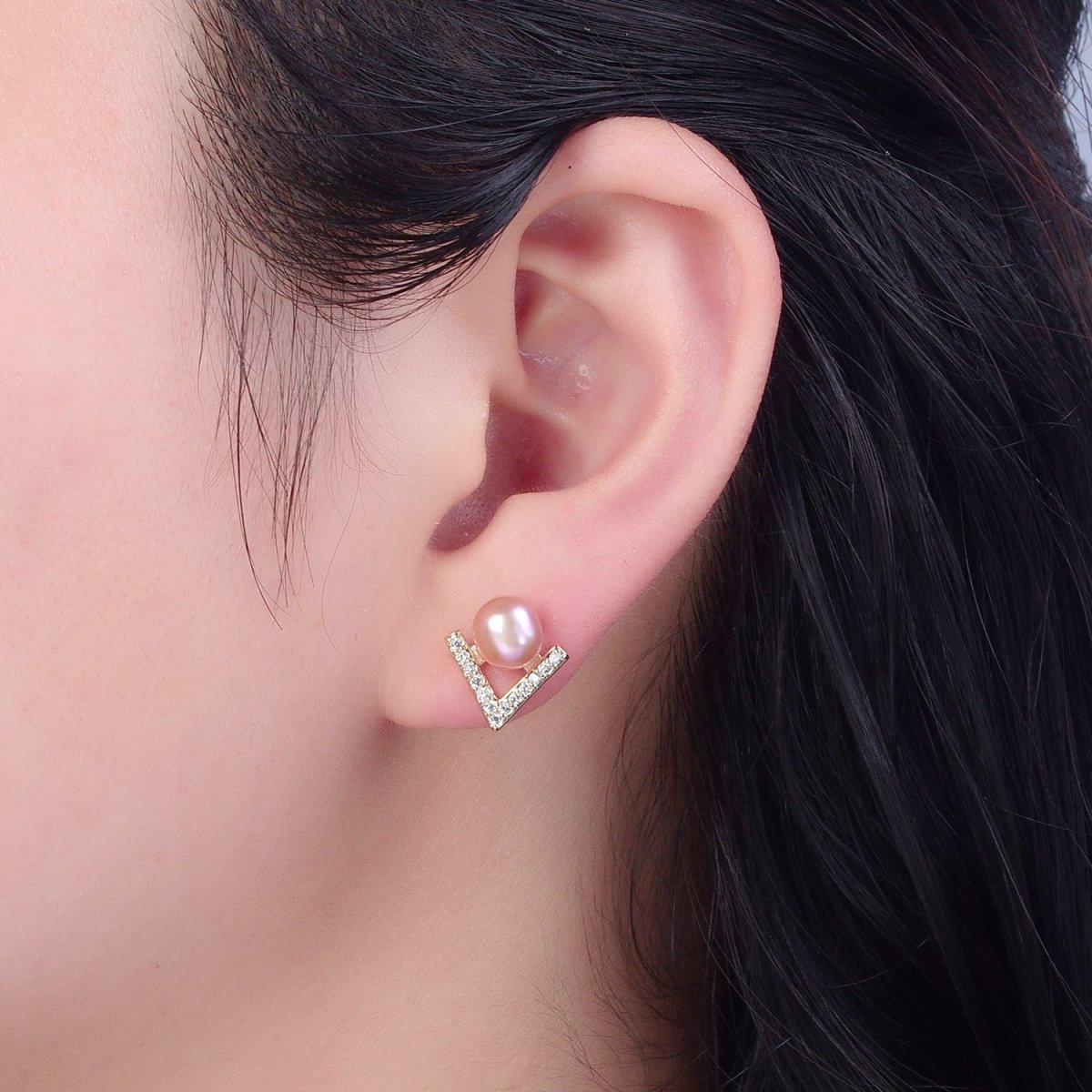 Pink Pearl Stud Earring with Gold Pave for Wedding Jewelry T-534