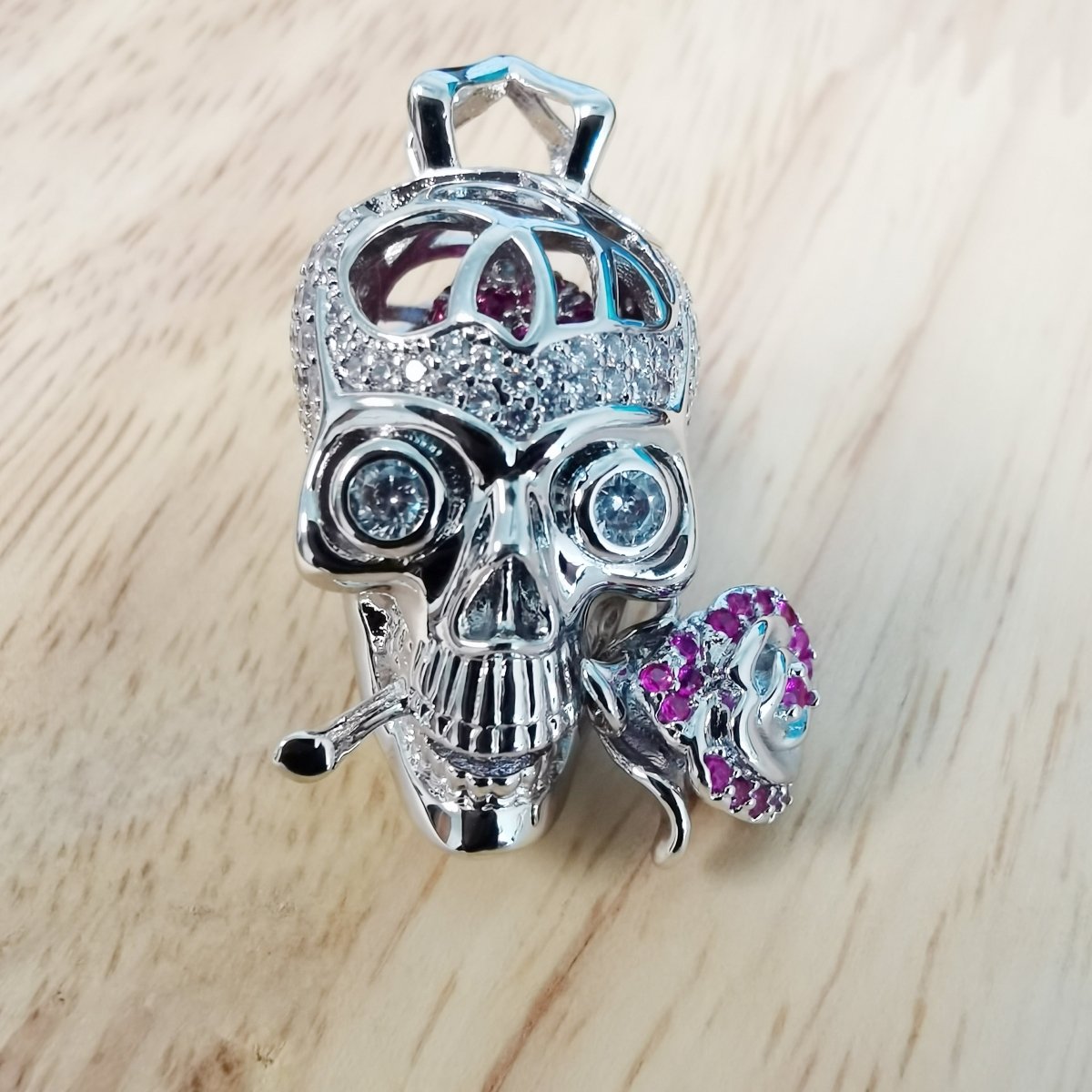 Rhinestone Silver 3D Skull with Rose Charm I-899
