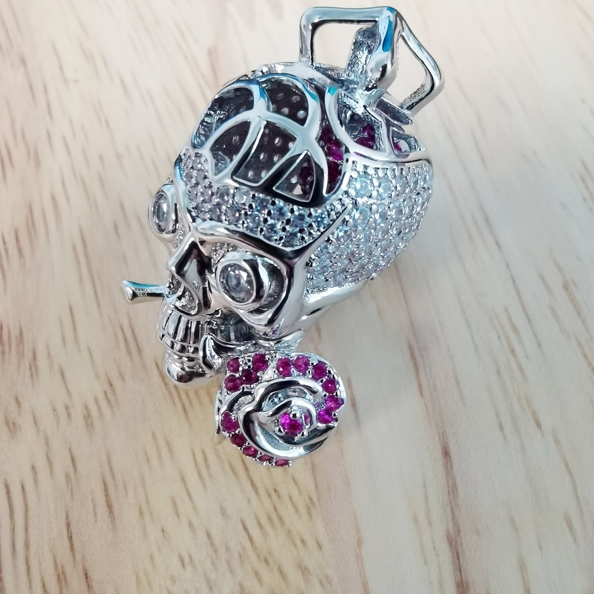 Rhinestone Silver 3D Skull with Rose Charm I-899