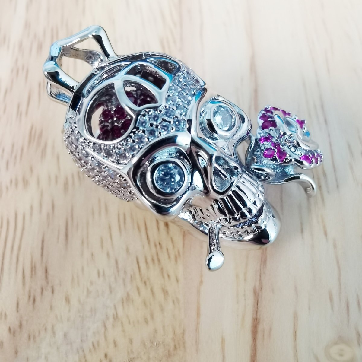 Rhinestone Silver 3D Skull with Rose Charm I-899