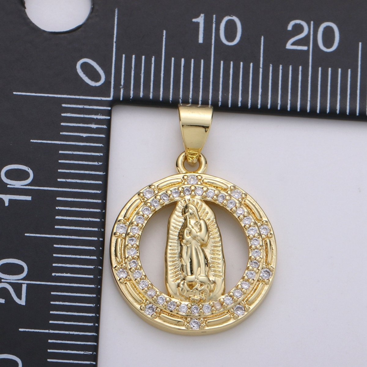 Round Gold Filled Hollow Virgin Mother Mary Pendant Catholic Baptism Micro Pave Lady Guadalupe Charm Medallion Religious Jewelry Craft I-700