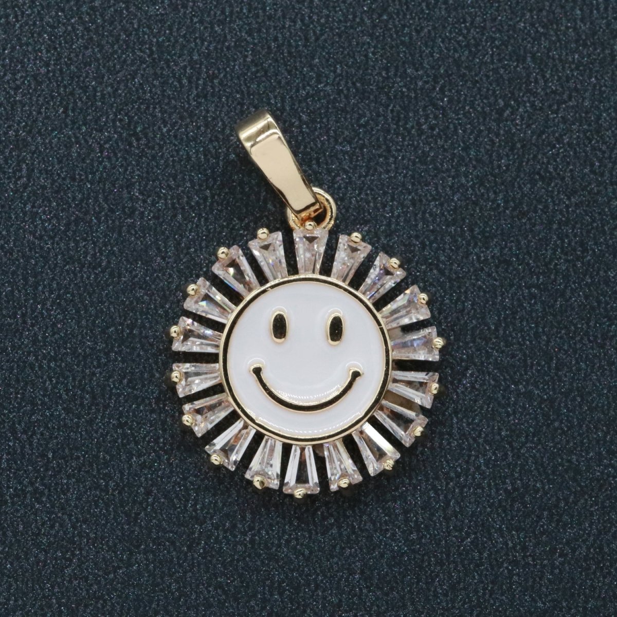 Round Smiley Face Charm Cubic Happy Face Pendant for Necklace Earring Component I-247 I-250 I-252 I-270 I-274