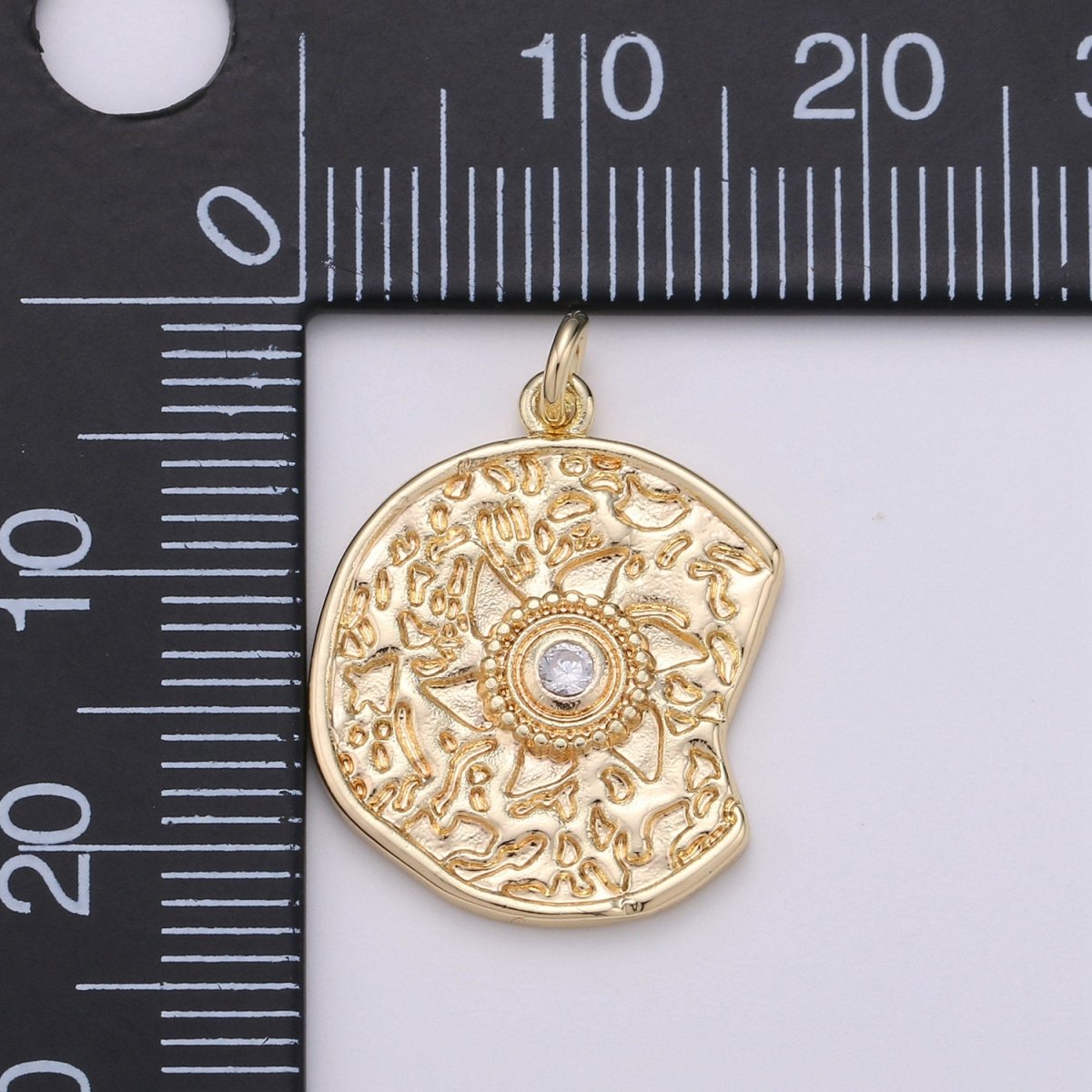 Rustic Coin Charm 14k Gold Filled coin pendant, Medallion charms Sun  coin charms, Celestial Disc Charm for Necklace Bracelet Earring D-403