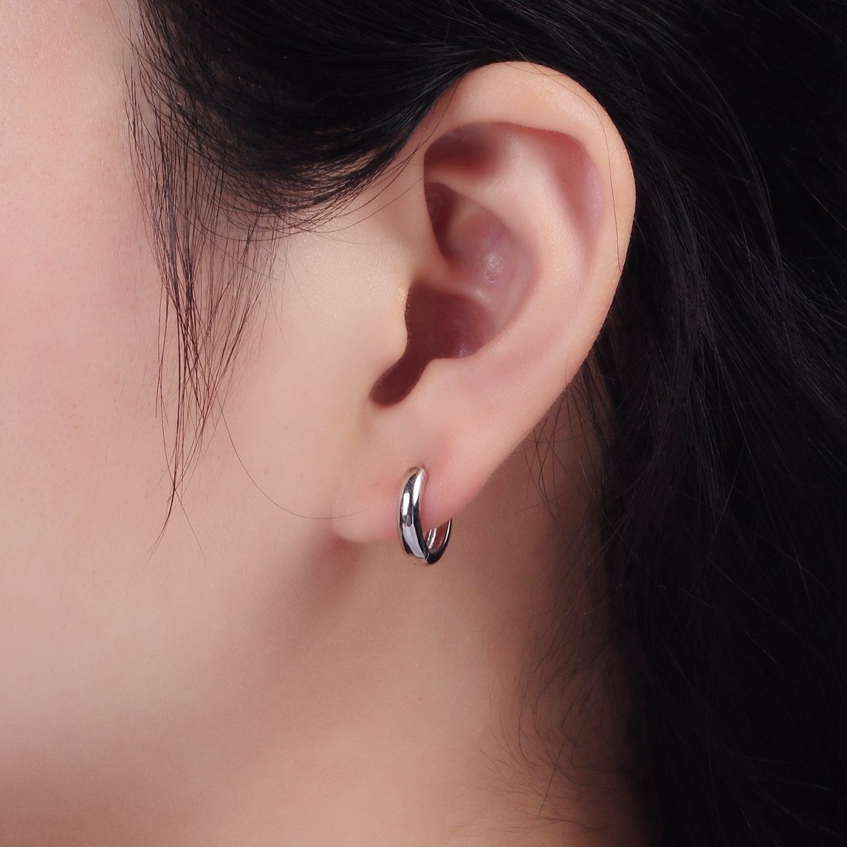 S925 Sterling Silver 12mm Thin Minimalist Cartilage Huggie Earrings in Silver & Gold | SL-409 SL-410