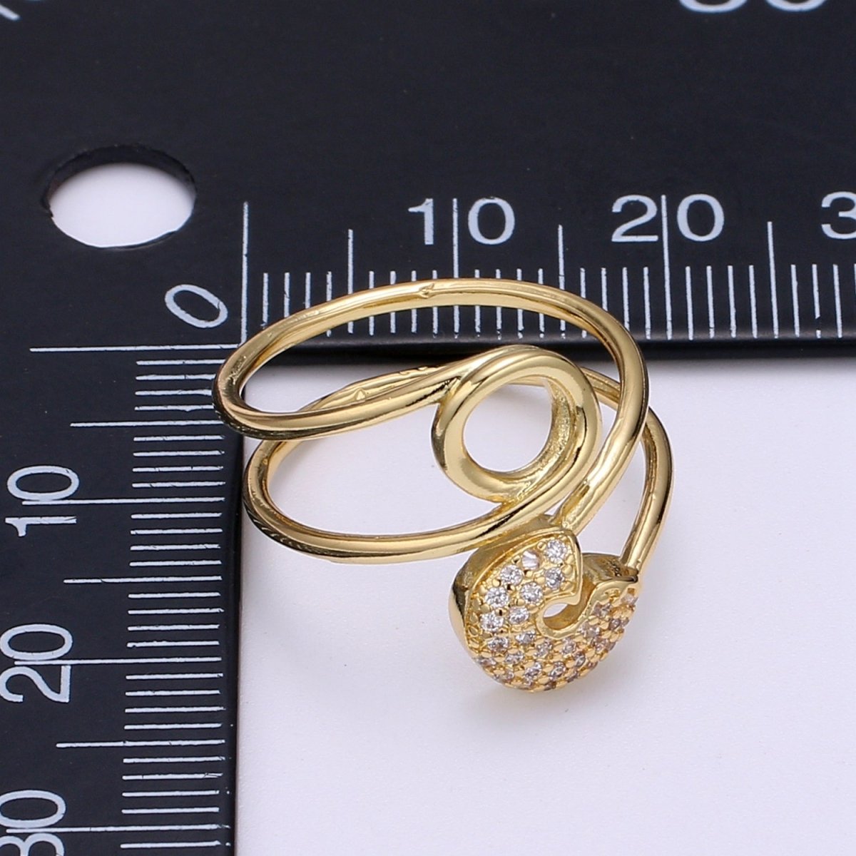 Safety pin ring Cz Swirl ring Eternity ring Eternity band Fashion ring Safety pin jewelry Gold ring Stacking ring US Size 6 Ring O-277